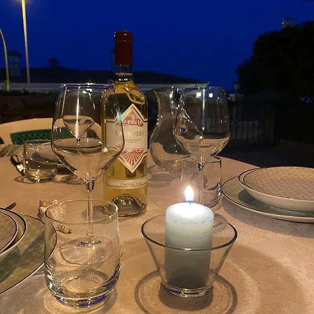 - Agrustos - San Teodoro Semesterbostad